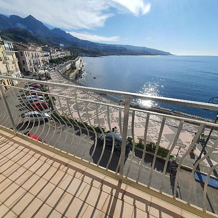 Il Molo Camere Per Vacanze Diamante Exteriör bild